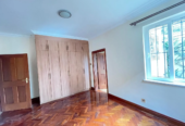4 Bedroom House to let in Spring Valley