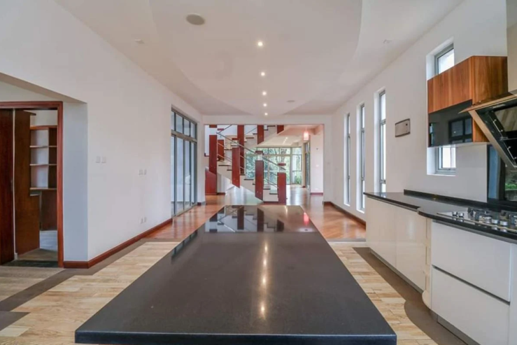 5 Bedroom House to Let in Karen, Nairobi