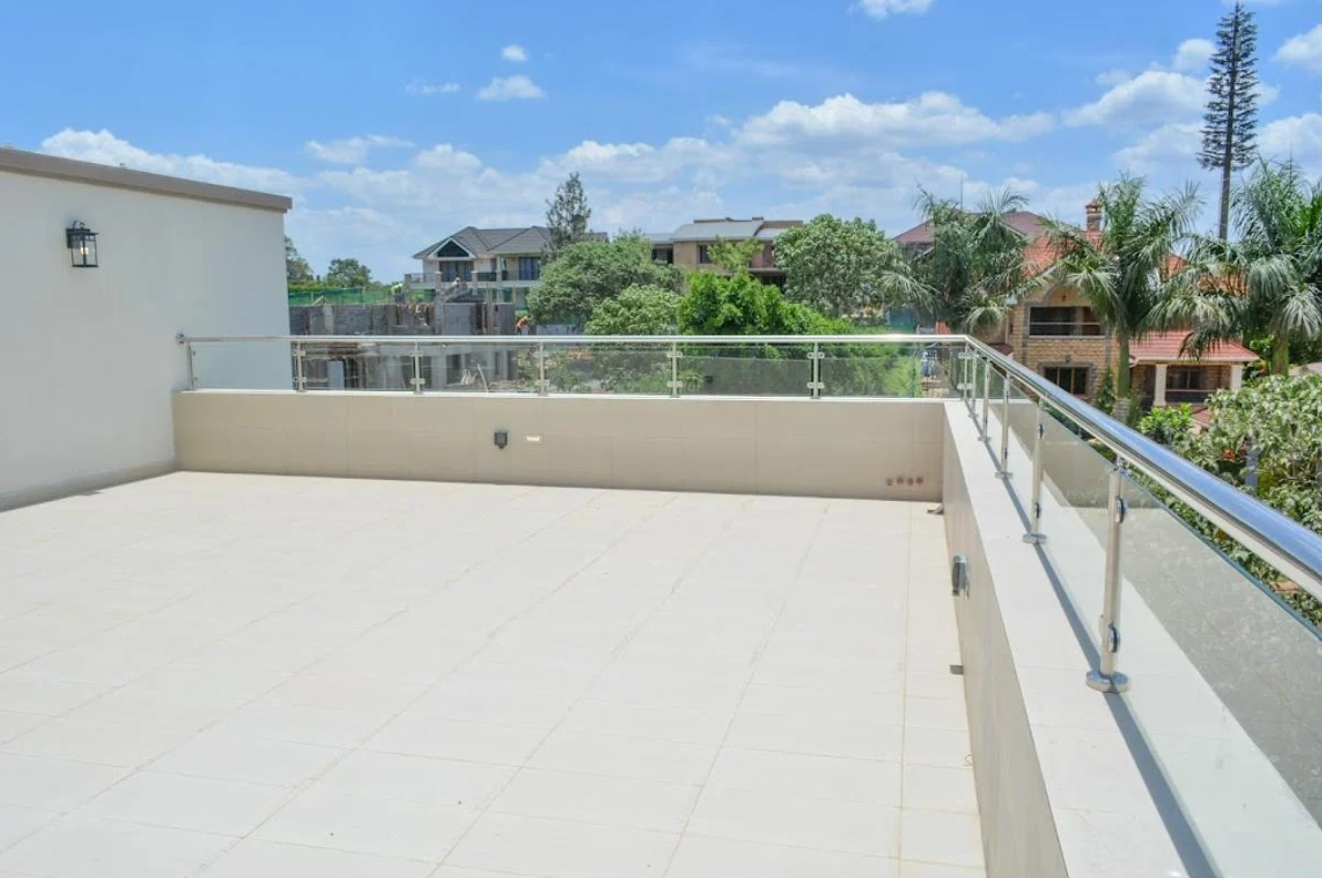 6 Bedroom House To Let in Tatu City