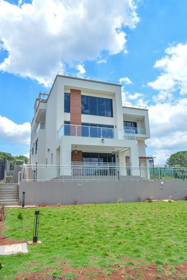 6 Bedroom House To Let in Tatu City