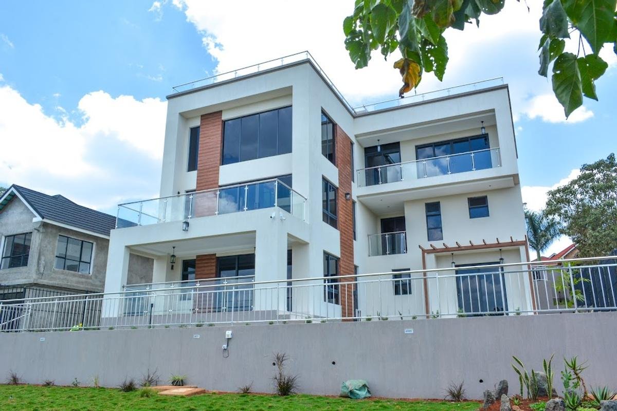 6 Bedroom House To Let in Tatu City