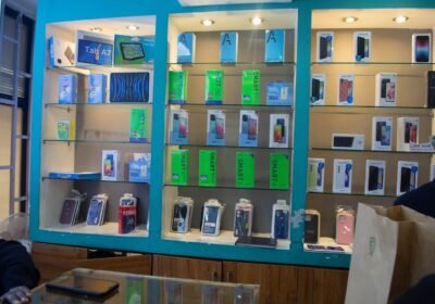 Cell-phone-store-in-Nairobi-1