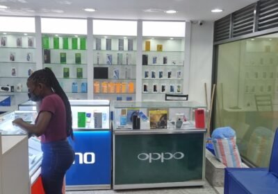 Cell-phone-store-in-Nairobi-4