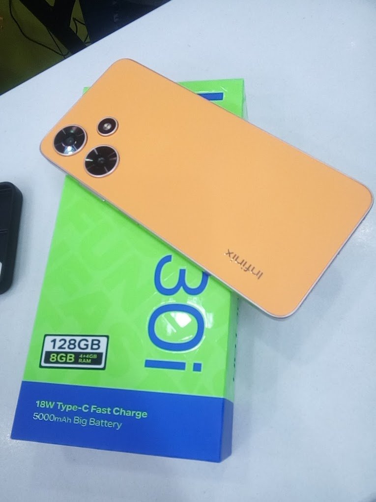 Cell Phone Store in Nairobi CBD