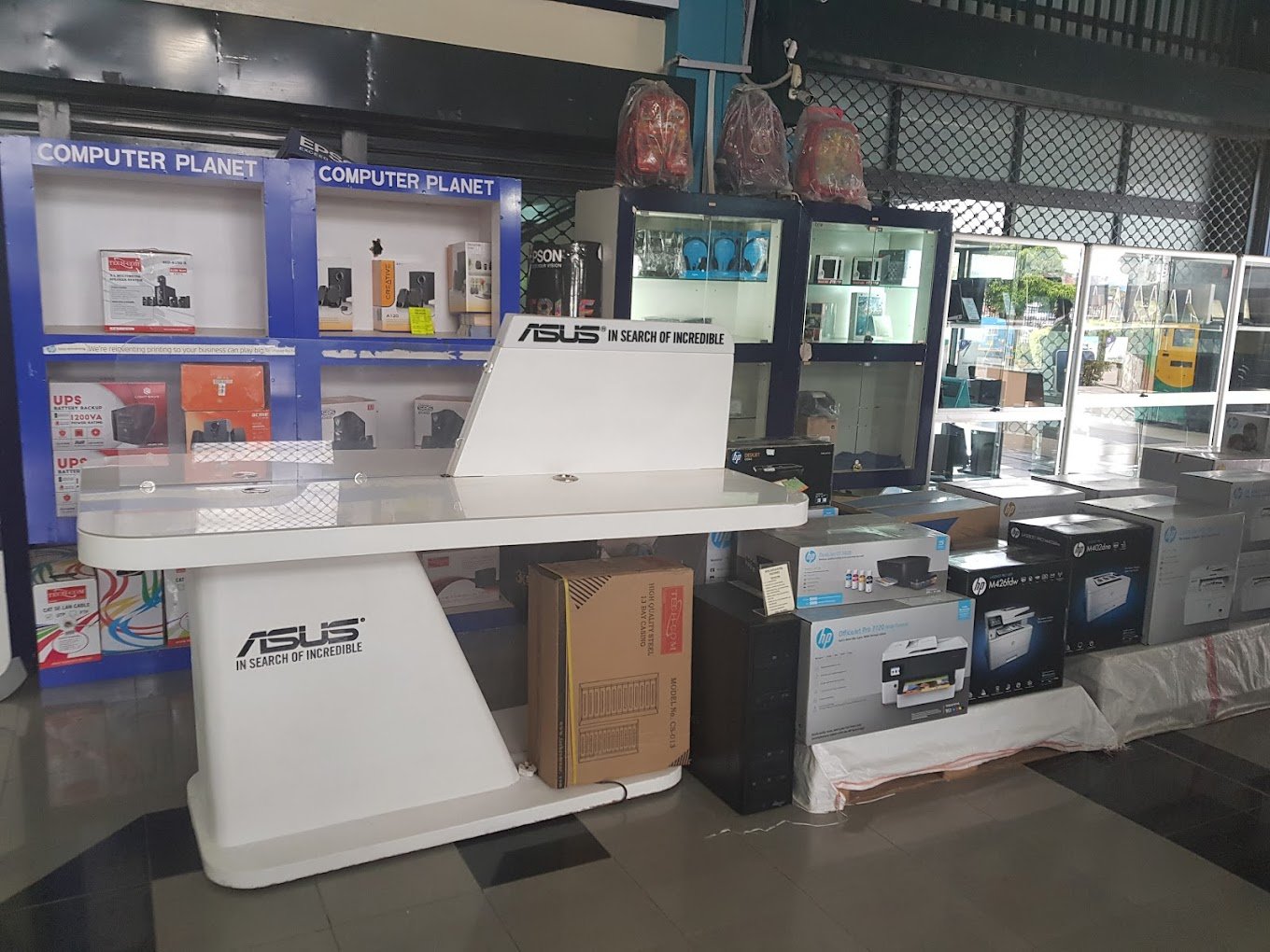 Computer store in Nairobi, Mombasa Road