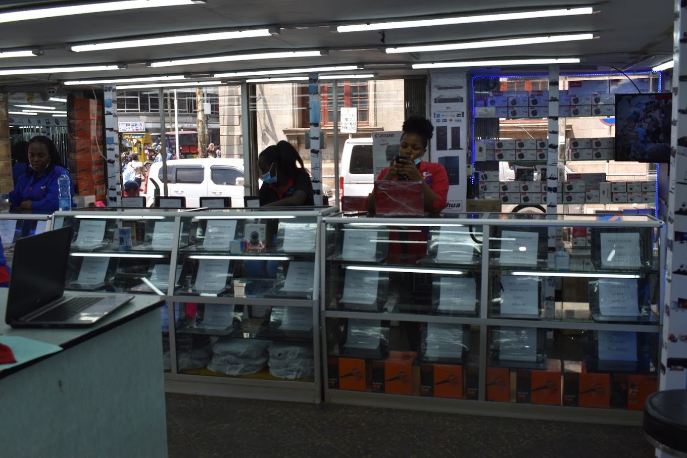 Computer Seller in Nairobi CBD