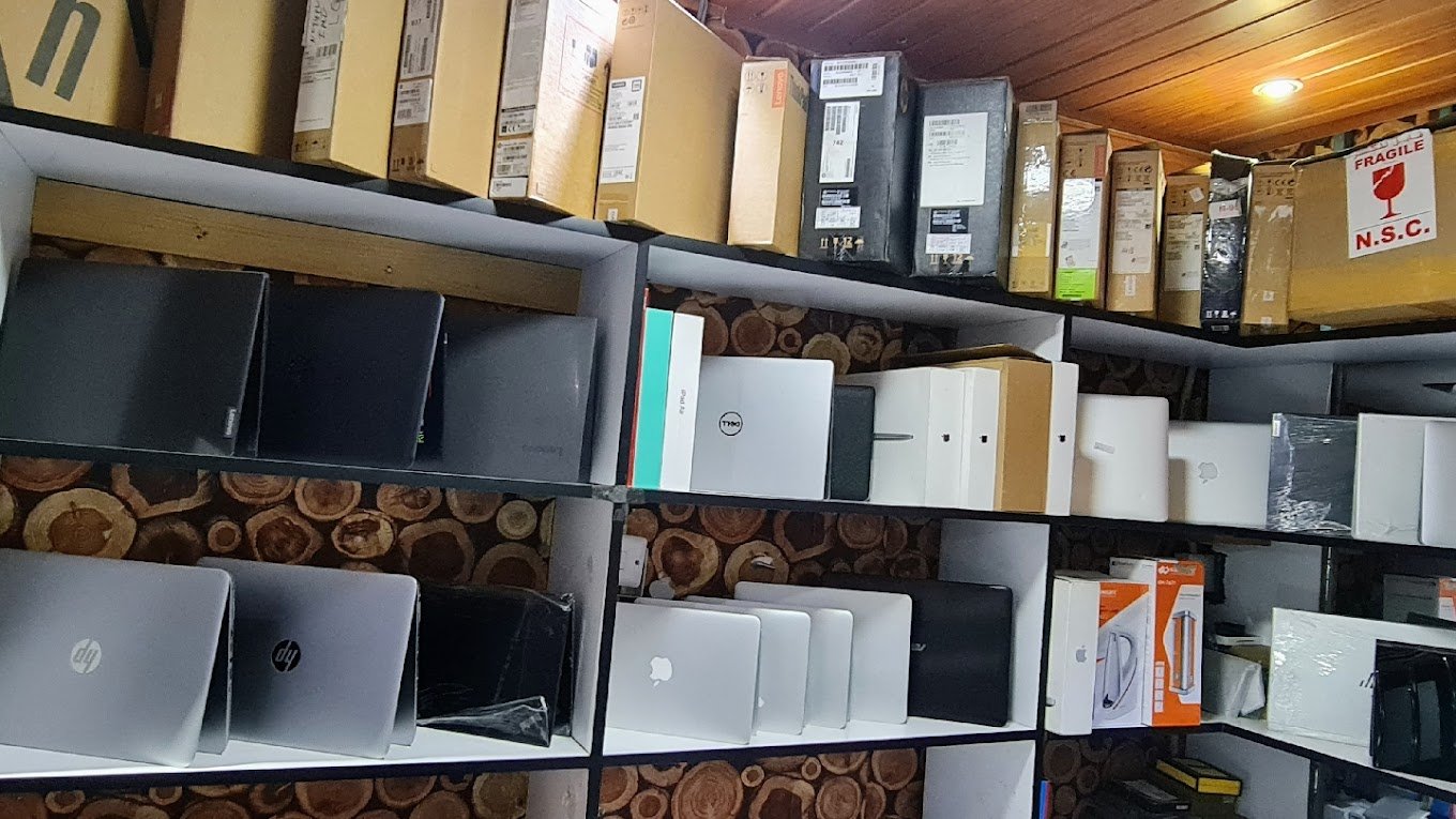 Computer Store on Tom Mboya Street, Nairobi