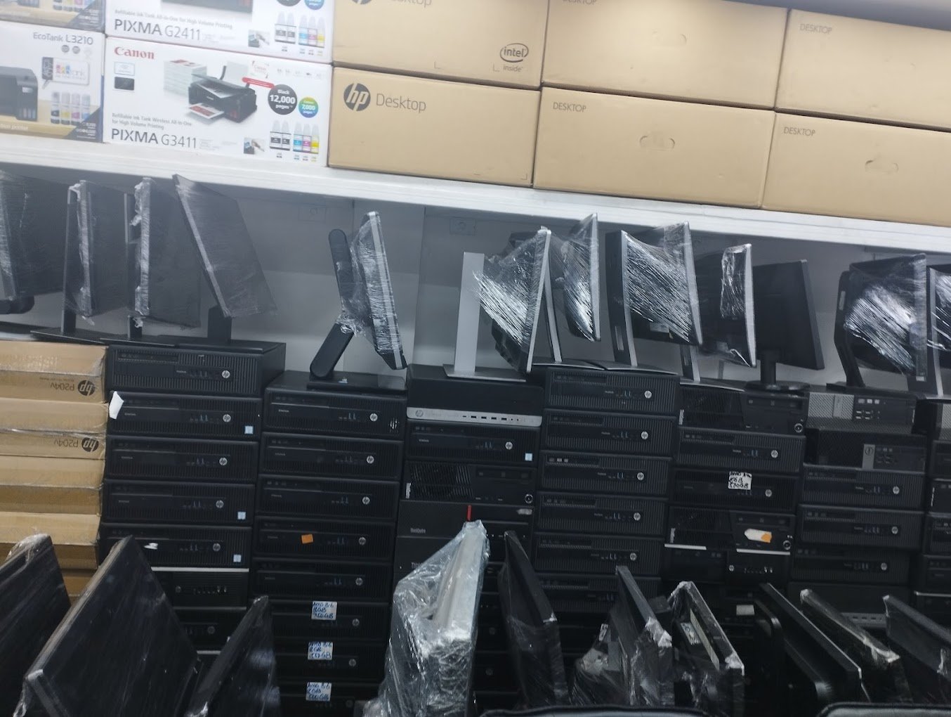 Computer Seller in Nairobi CBD