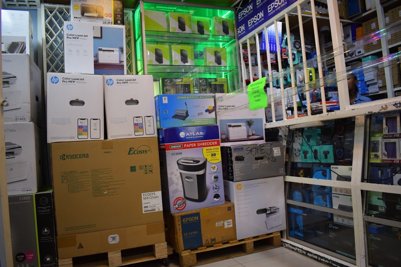 Computer Shop in Nairobi, Biashara Street