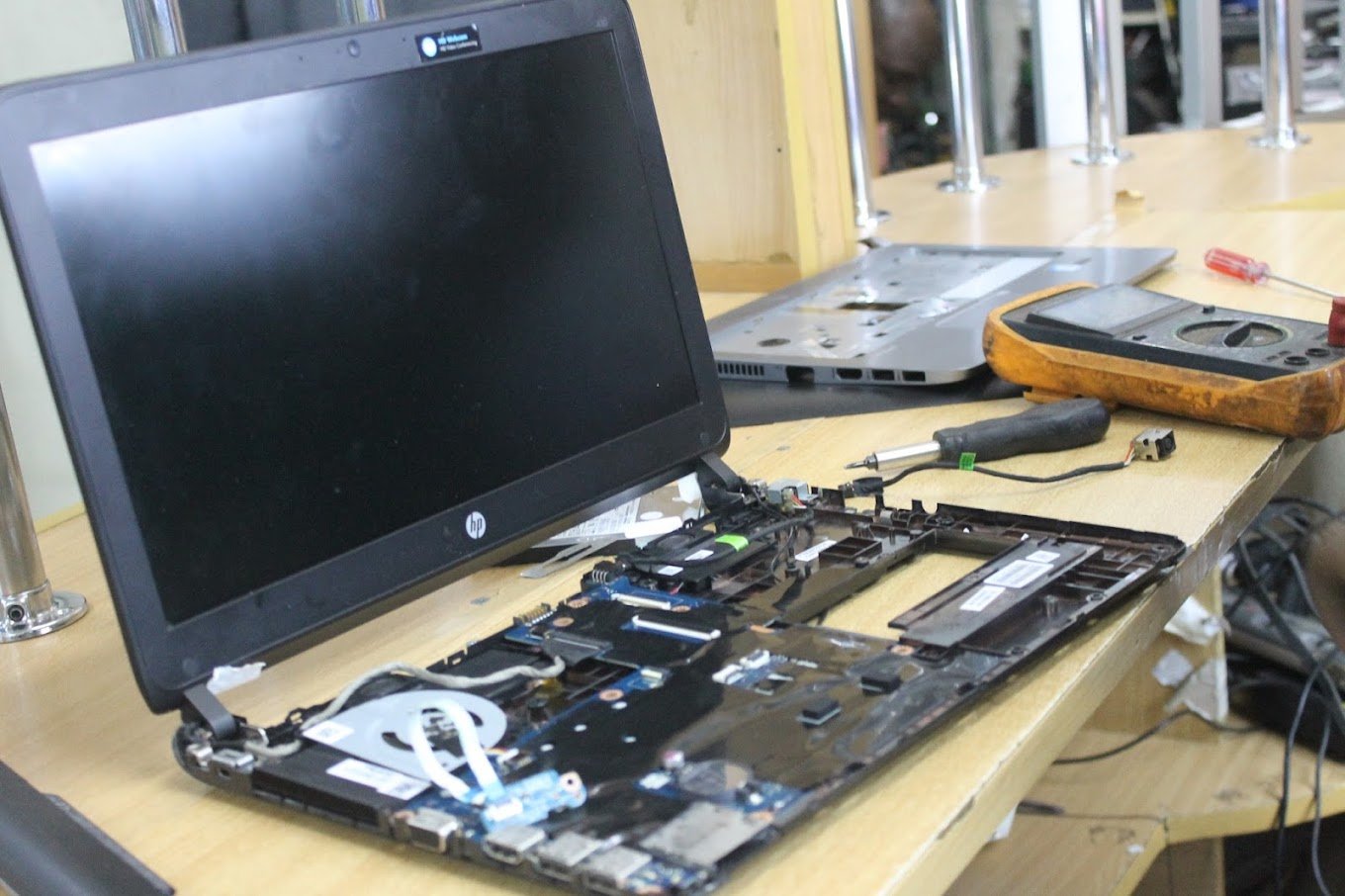 Computer store in Nairobi, Moi Avenue