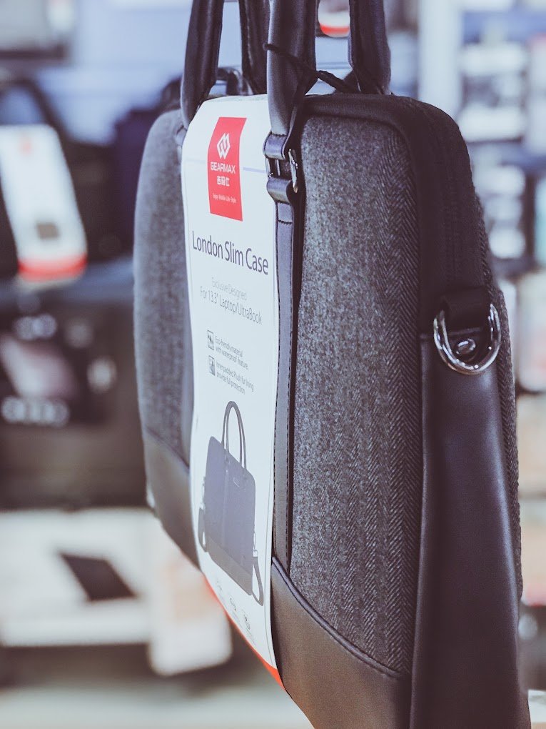 Apple Premium Reseller at Sarit Center