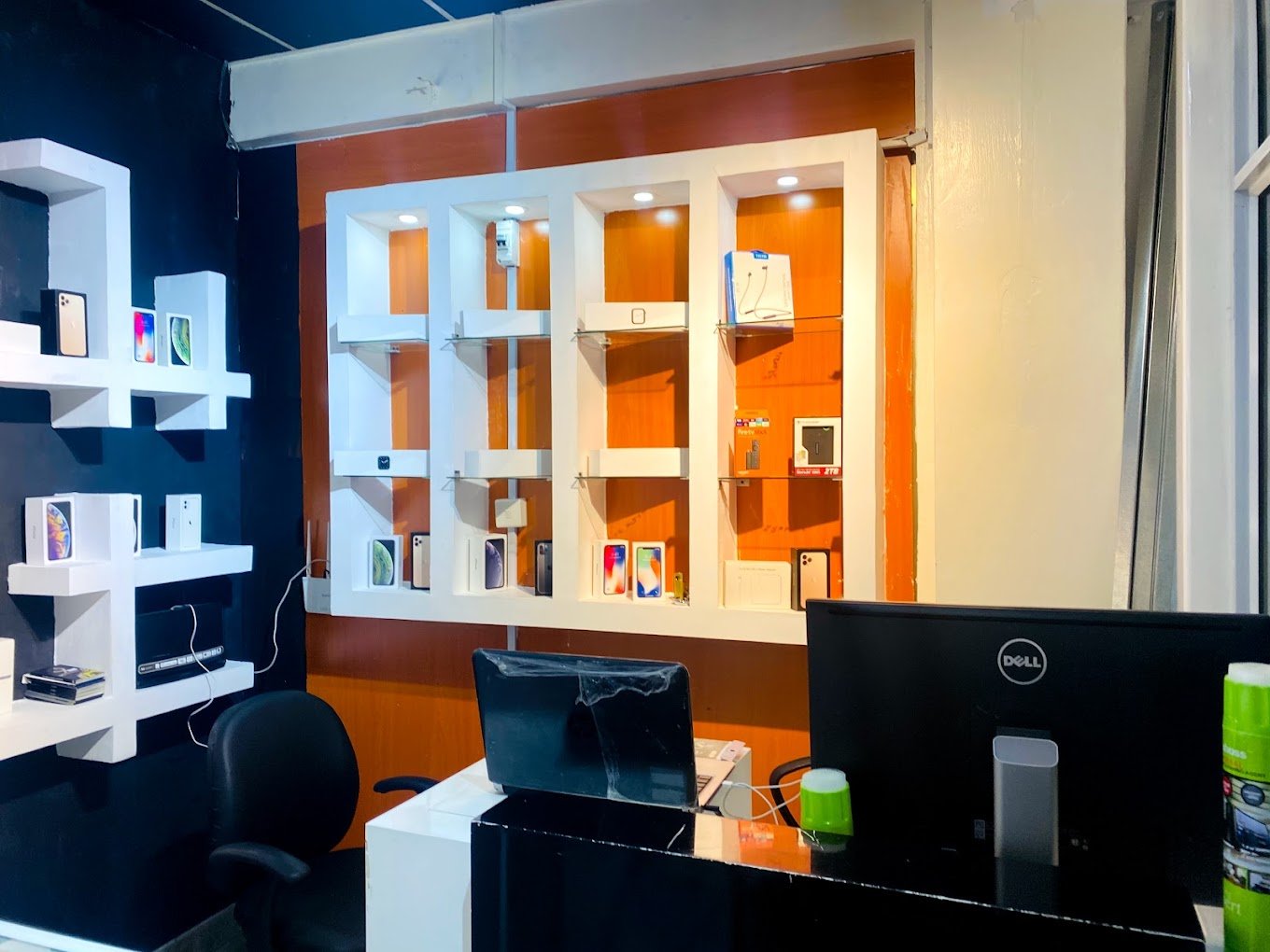 Apple Gadgets Shop in Nairobi CBD