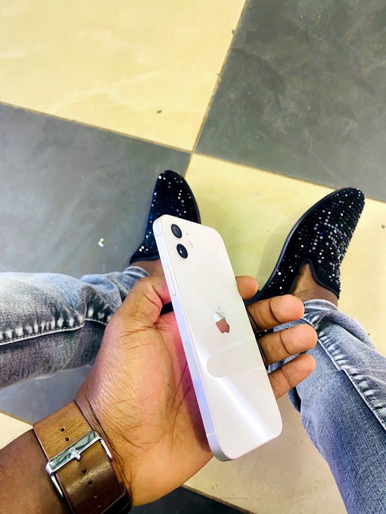 Apple Gadgets Shop in Nairobi CBD