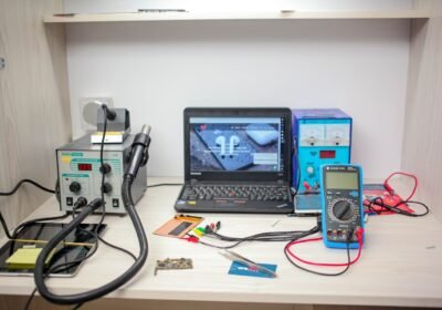 Mobile-phone-repair-shop-in-Nairobi-1