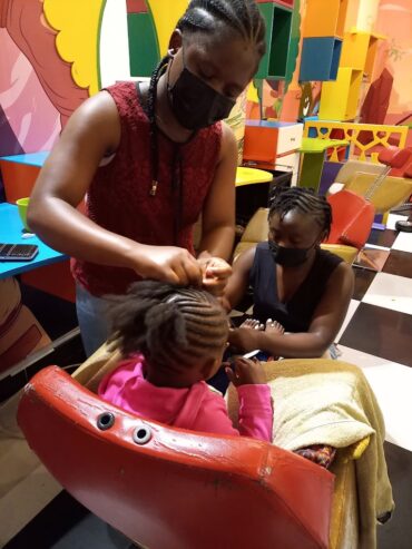 Hairdresser in Nairobi