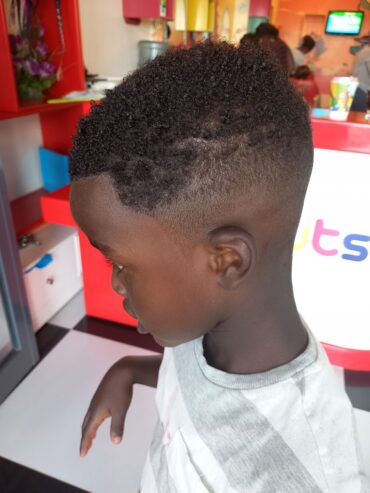 Hairdresser in Nairobi